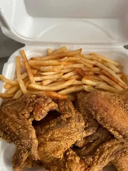 8 wings with fries