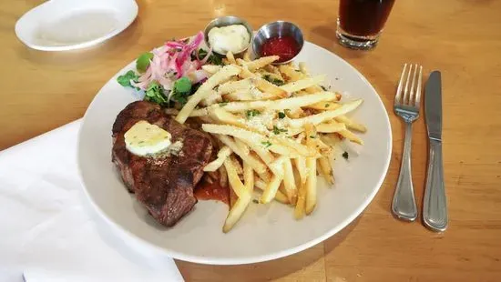 Steak Frites*