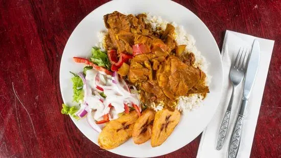 Curry Chicken served with Rice&peas, 