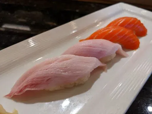 Yellowtail (Hamachi)