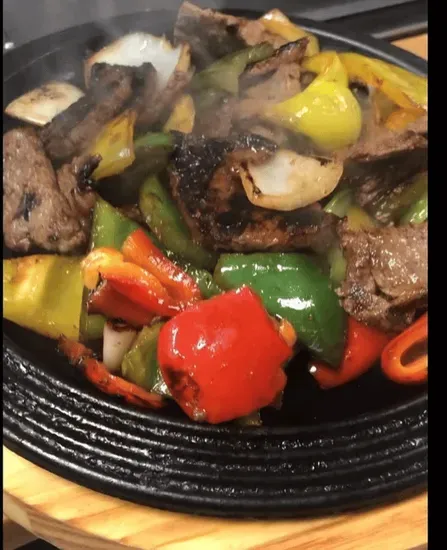 Bistec Salteado / Sautéed Steak