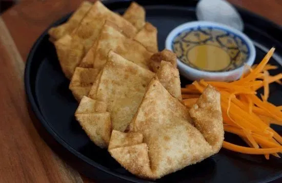 5.Crab Rangoon