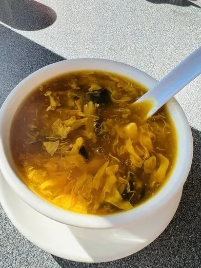 酸辣抄手  Hot & Sour Wonton Soup (for 2)