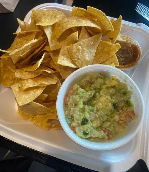 Chips & Guacamole