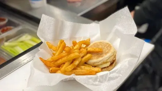 Kids Cheeseburger w/ Fries