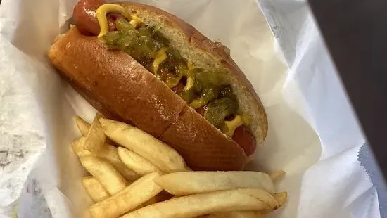 Kids Hot Dog w Fries