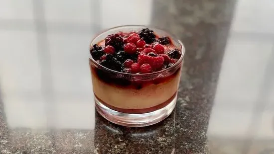 Creme Brulee With Fruit