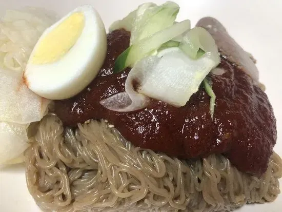 N5. Bibim-Naengmyeon