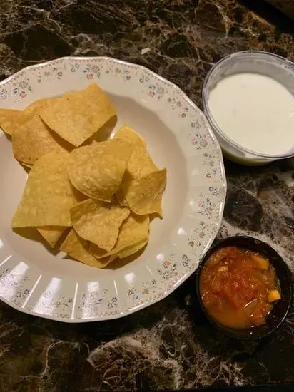 Queso Chips