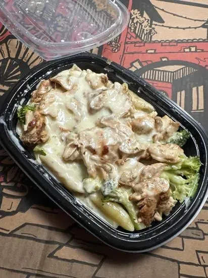 Chicken Broccoli Alfredo