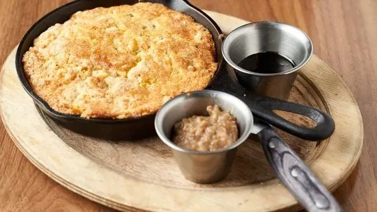 Skillet Cornbread