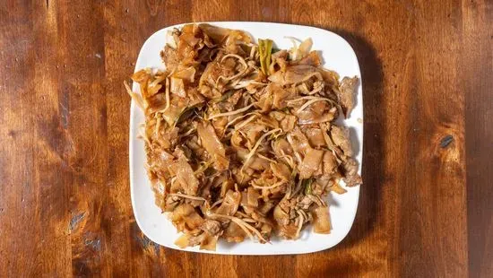 79. Beef Chow Fun