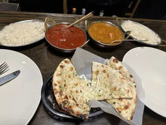 Garlic Cheese Naan