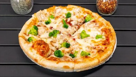 Chicken & Broccoli Pizza (Large)