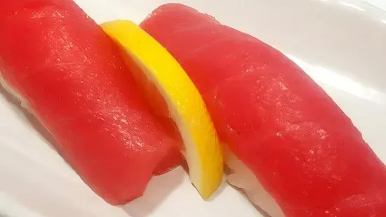 Tuna (Nigiri)[* gf]