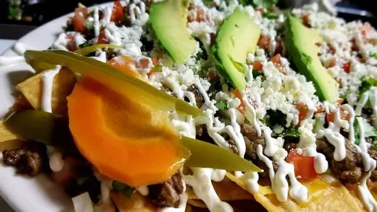 Nachos De Asada/Grilled Beef