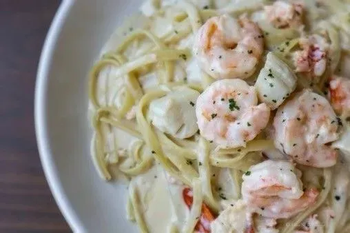 Seafood Alfredo