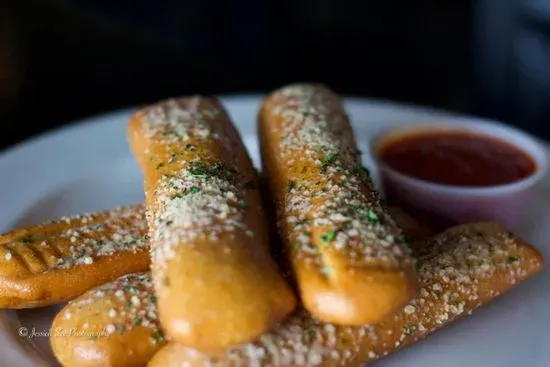 Chz Filled Breadsticks