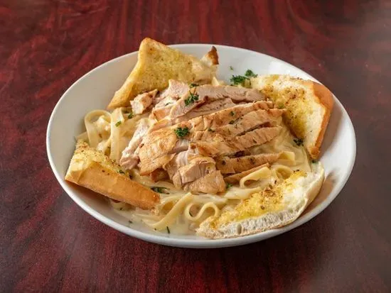 Chicken Alfredo Pasta