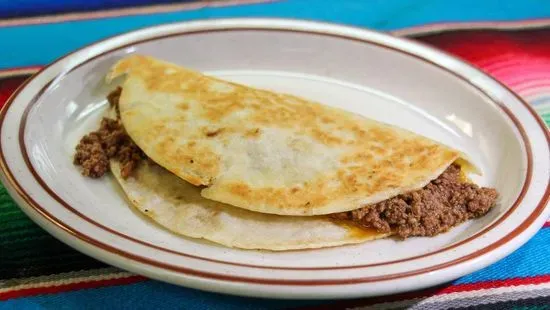 Chicken or beef Quezadilla