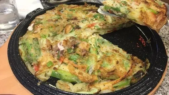 Seafood Scallion Pancake / 海鲜饼