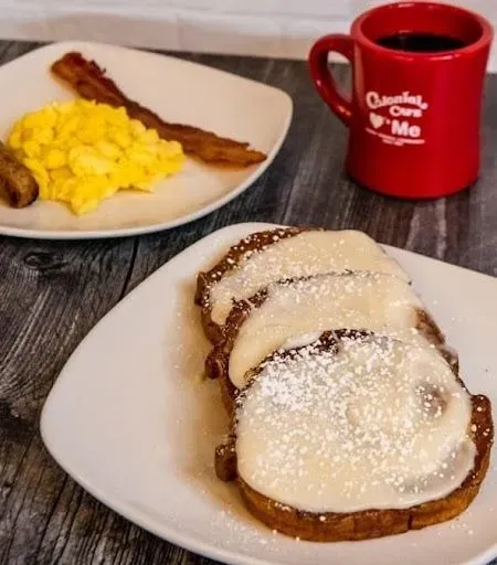 Cinnamon Roll French Toast Combo (Delivery)