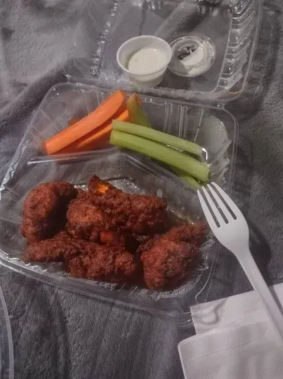 BONELESS CHICKEN TENDERS