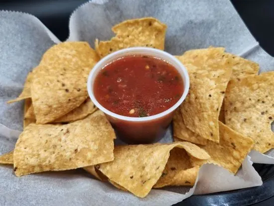 CHIPS/SALSA (8oz)