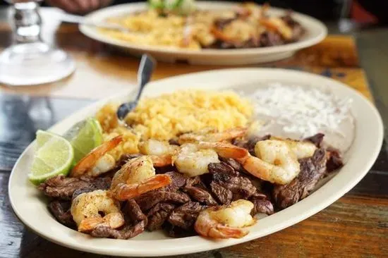 CARNE ASADA W/SHRIMP DINNER