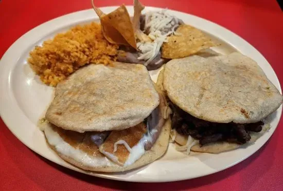 GORDITA DINNER BARBACOA