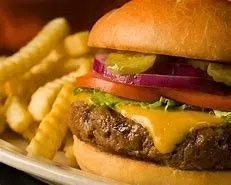 CHEESEBURGER/FRIES