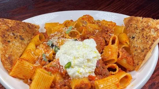 Mezza Rigatoni Bolognese