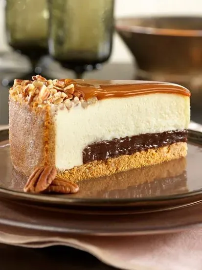 Gourmet New York Turtle Cheesecake