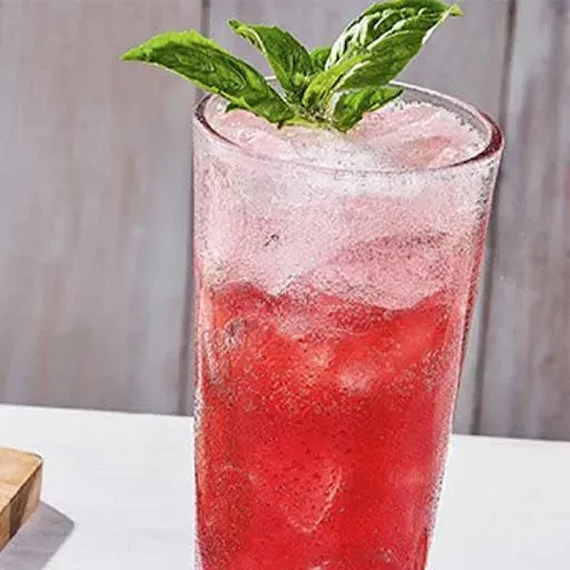 Strawberry Breeze (Zero-Proof)