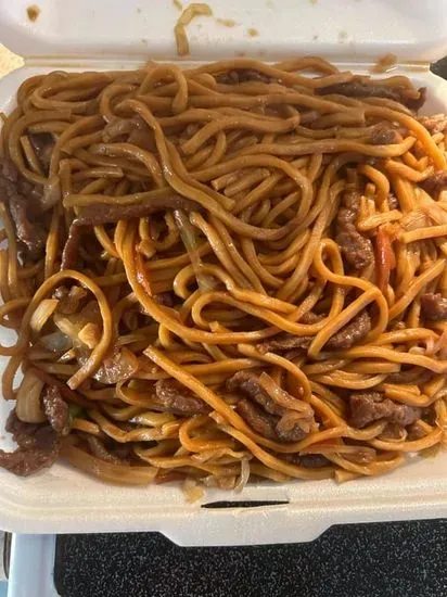 40. Beef Lo Mein