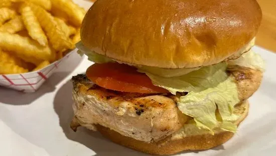 Charlie's Big Cajun 10oz. Chicken Sandwich