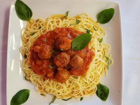 Spaghetti and Meatball/Espaguete com Almondegas