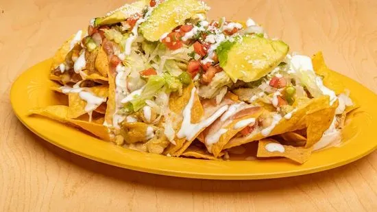 CHICKEN FAJITA NACHOS