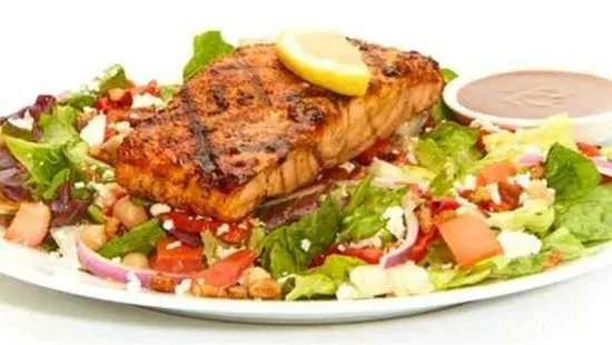 Mediterranean Salad with Salmon