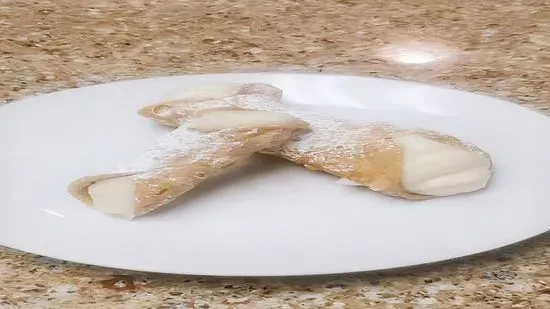 Traditional Cannoli