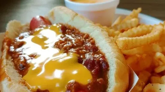 Chili Cheese Dog w/Fries