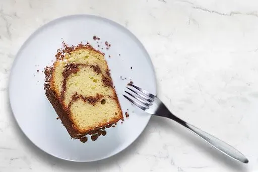 Cinnamon Creme Cake Slice