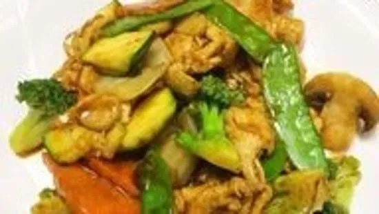 C6.   Chicken with Mixed Vegetable 杂菜鸡