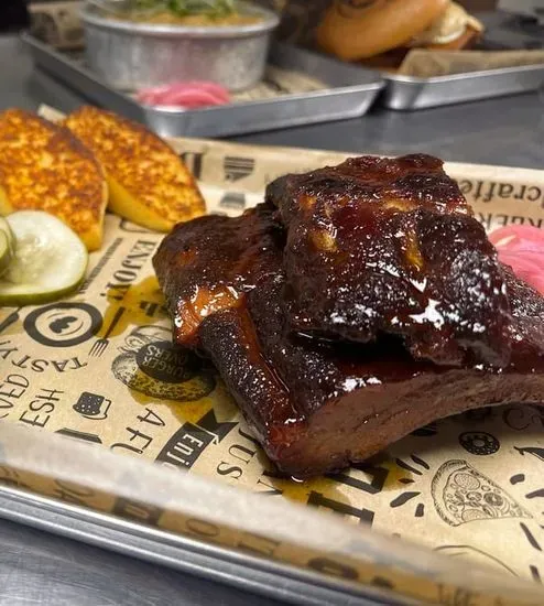 Baby Back Ribs - 6 bone bbq tray 