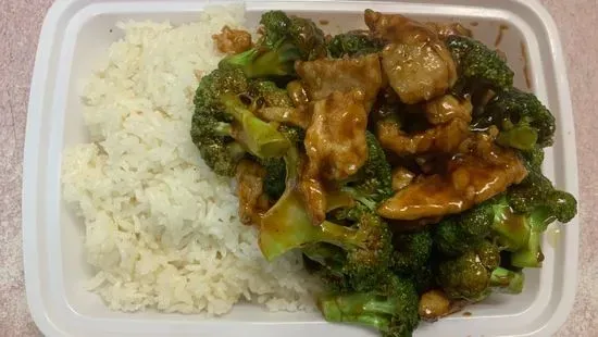 59. Chicken with Broccoli (Quart)芥蓝鸡