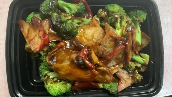 52. Roast Pork with Broccoli (Quart)芥蓝叉烧