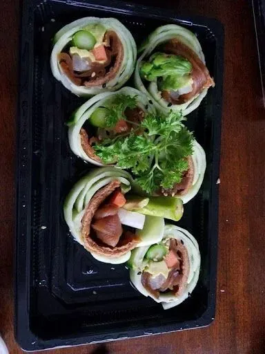 Tuna Crunch Roll