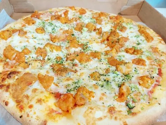 Buffalo Chicken Broccoli Pizza