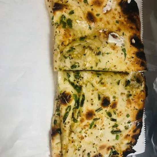 Cheese & Garlic Naan