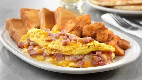 Ham & Cheese Omelette w/toast & Home Fries